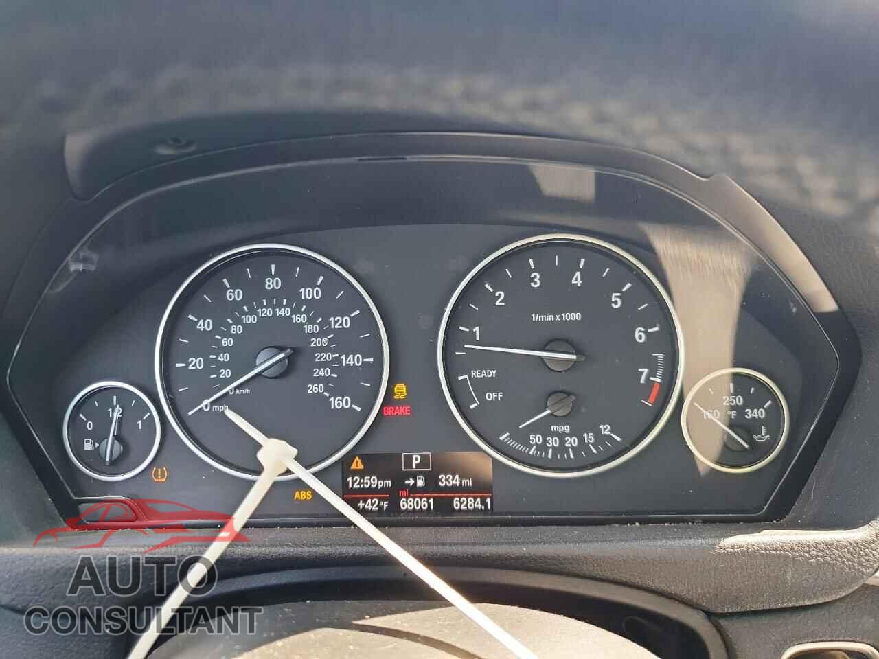 BMW 3 SERIES 2017 - WBA8A3C31HK692080