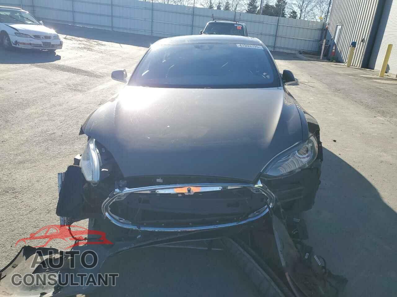 TESLA MODEL S 2015 - 5YJSA1E2XFF110960