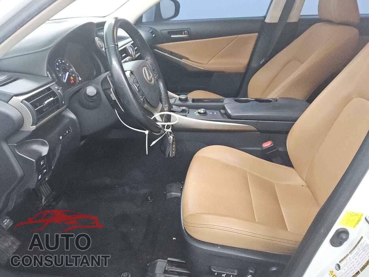 LEXUS IS 2017 - JTHBA1D26H5044718