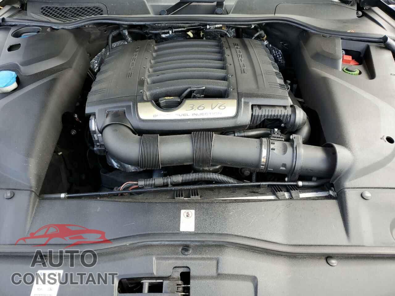 PORSCHE CAYENNE 2018 - WP1AA2A24JKA00620
