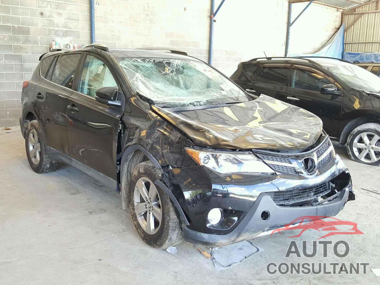 TOYOTA RAV4 XLE 2015 - 2T3WFREVXFW202799