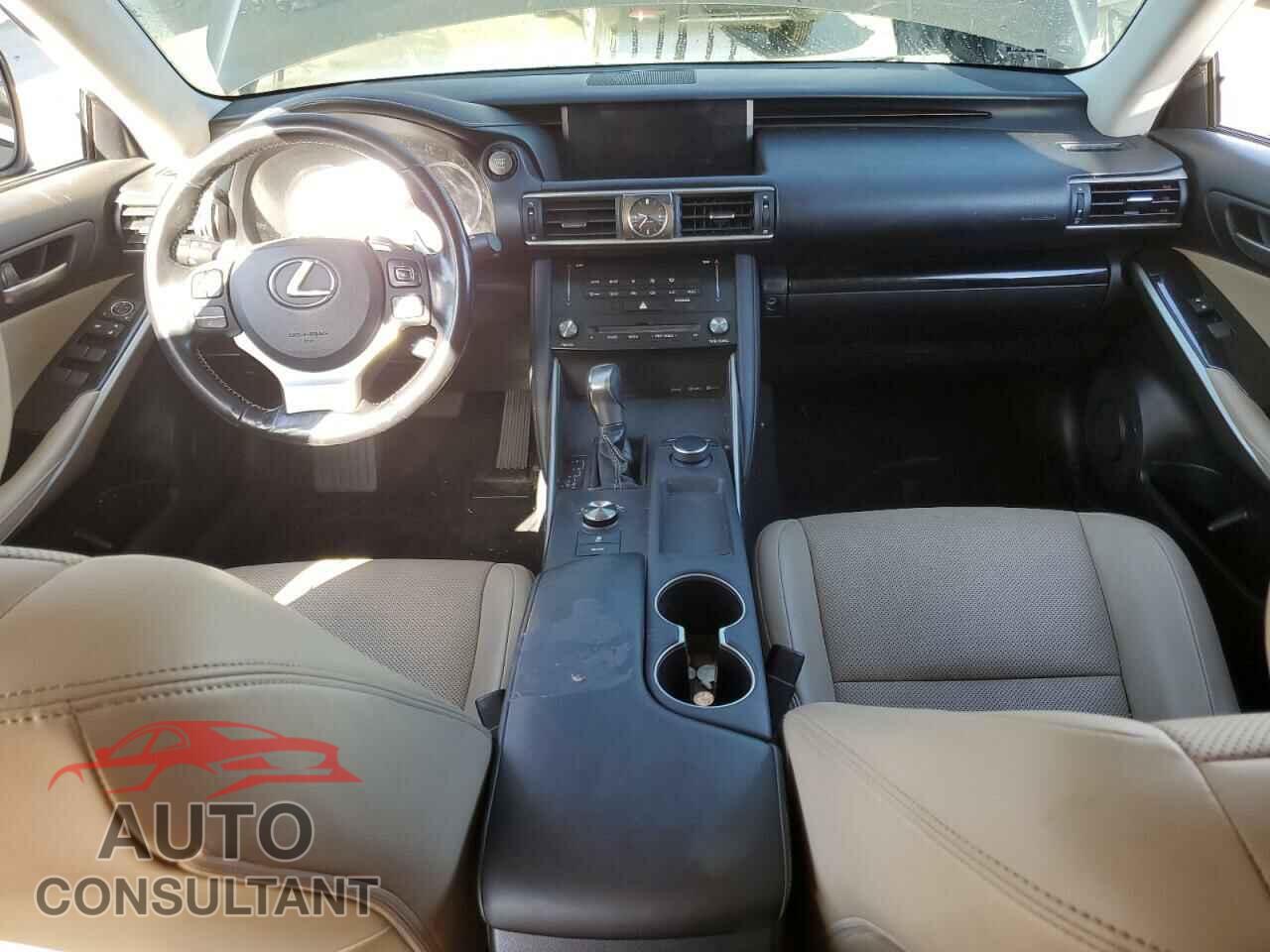 LEXUS IS 2017 - JTHBA1D29H5052425
