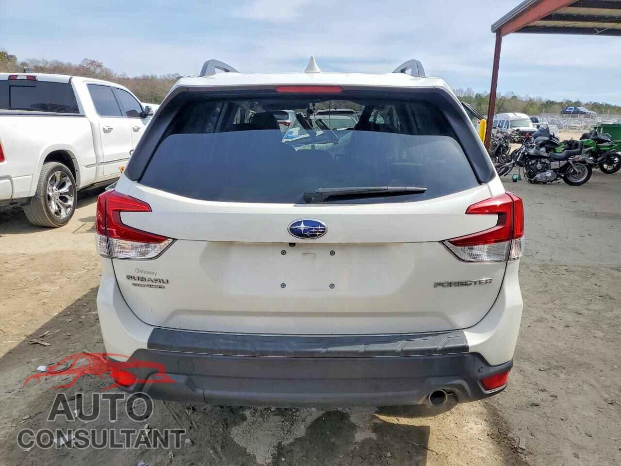 SUBARU FORESTER 2019 - JF2SKAUC4KH475041