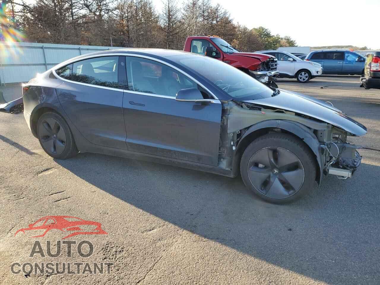 TESLA MODEL 3 2019 - 5YJ3E1EB8KF208579