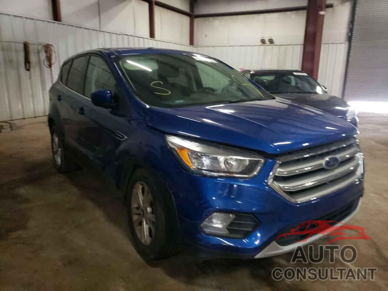 FORD ESCAPE 2017 - 1FMCU0GD5HUC86552