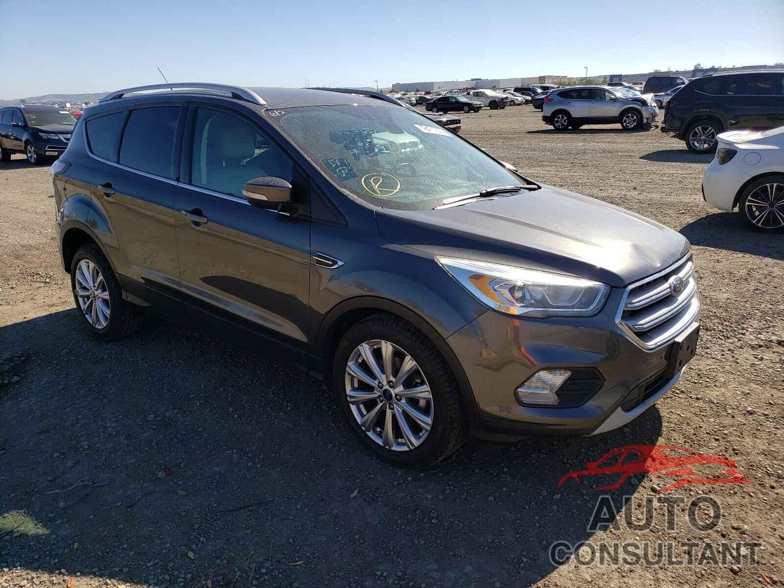 FORD ESCAPE 2017 - 1FMCU0JD9HUA32559
