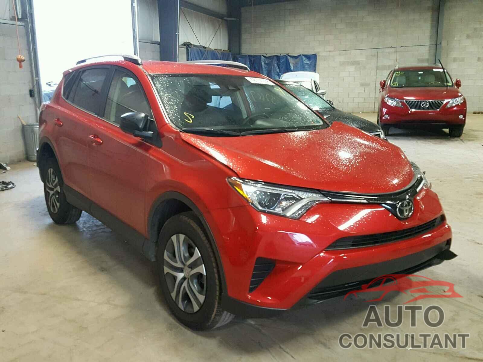 TOYOTA RAV4 LE 2017 - JTMBFREV9HJ139422