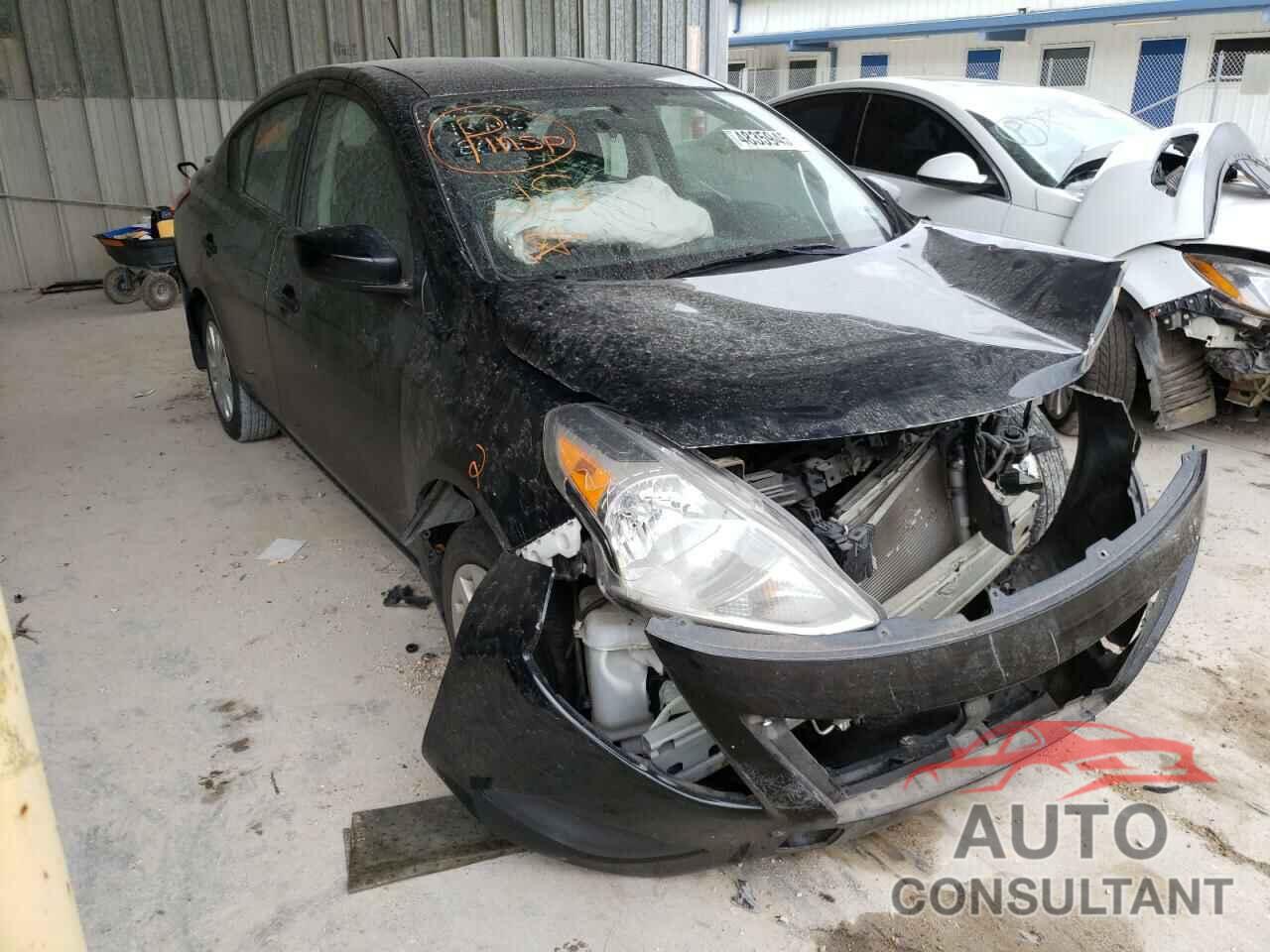 NISSAN VERSA 2018 - 3N1CN7AP3JL866933