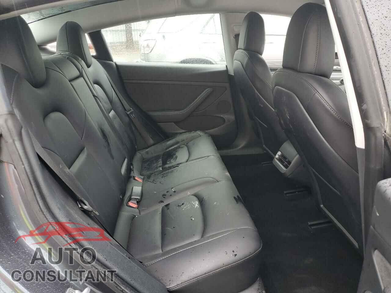 TESLA MODEL 3 2022 - 5YJ3E1EB5NF210875