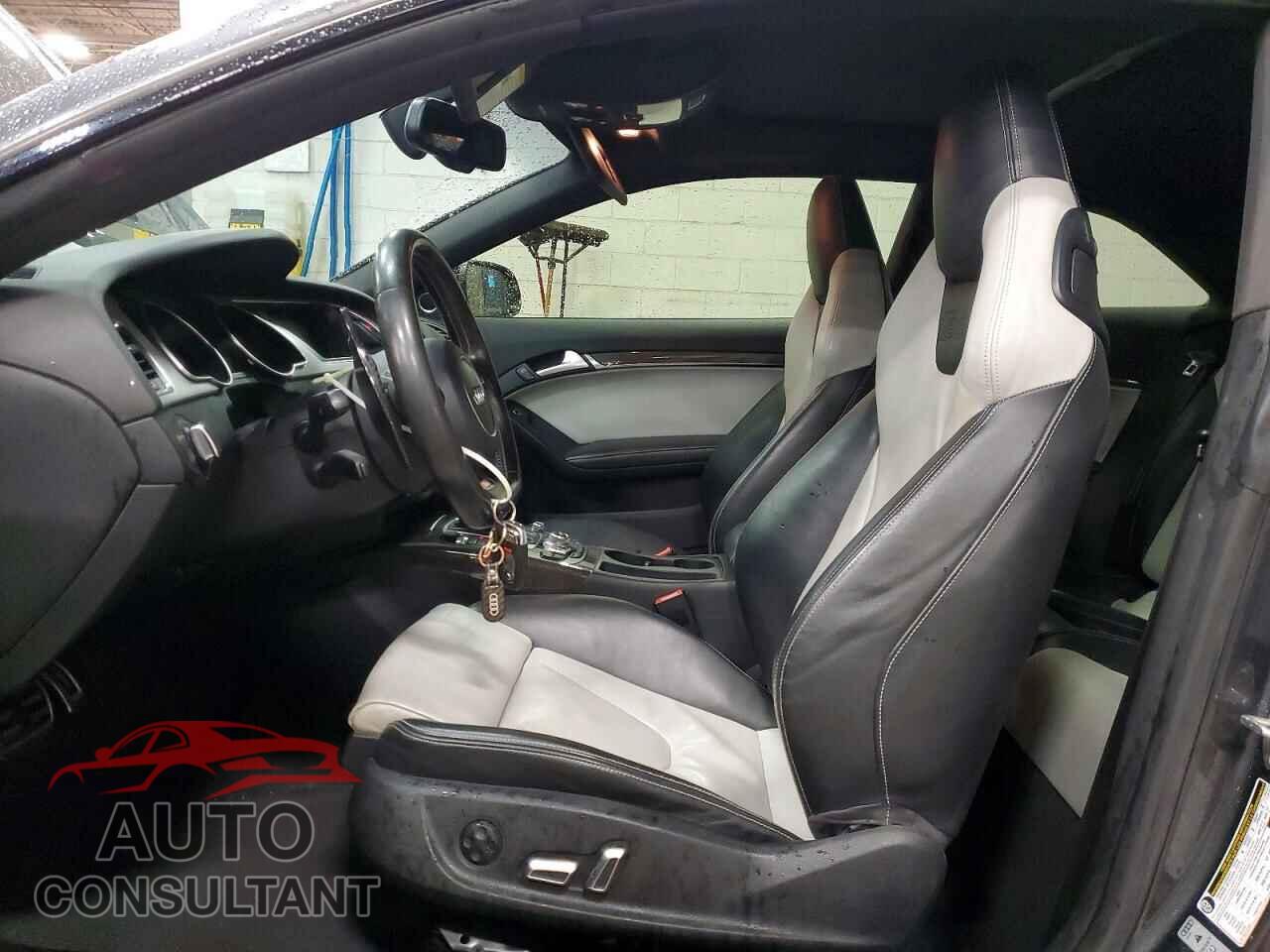 AUDI S5/RS5 2015 - WAUCGAFR2FA046045