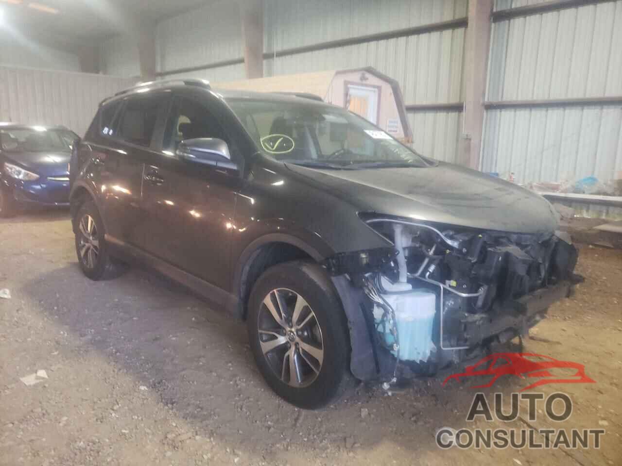 TOYOTA RAV4 2017 - JTMWFREV1HJ118453