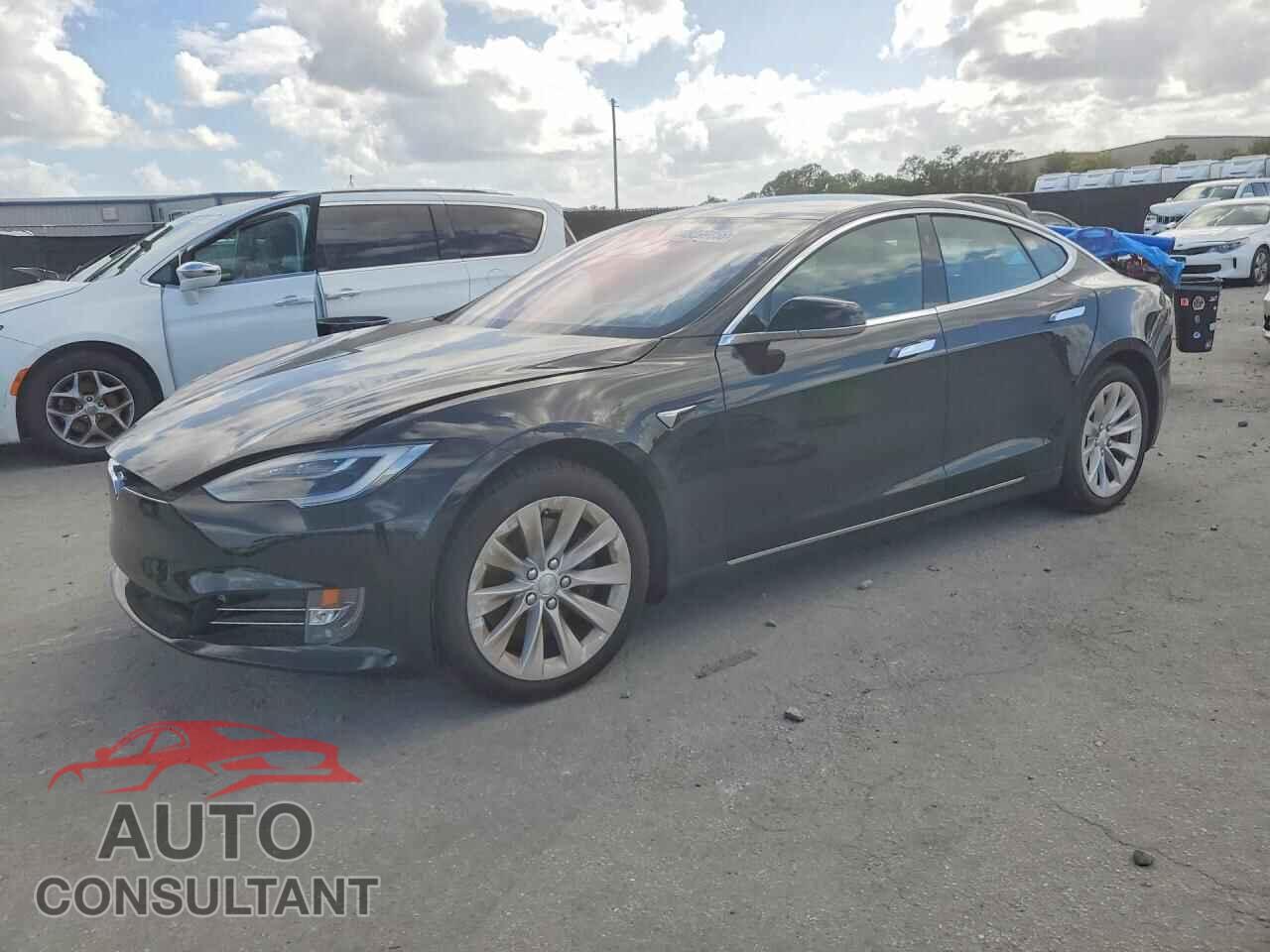 TESLA MODEL S 2017 - 5YJSA1E11HF182012
