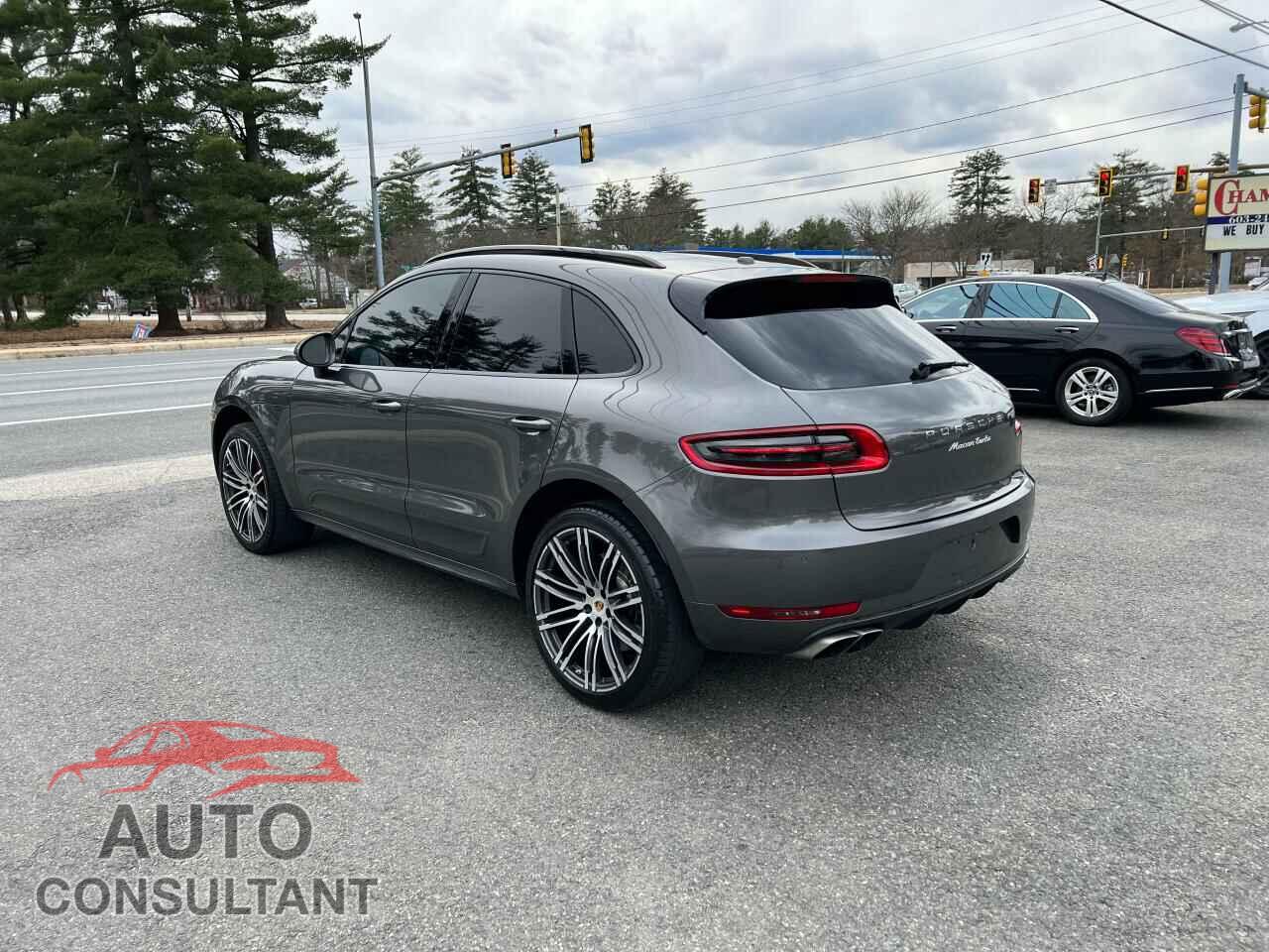 PORSCHE MACAN 2016 - WP1AF2A55GLB92287