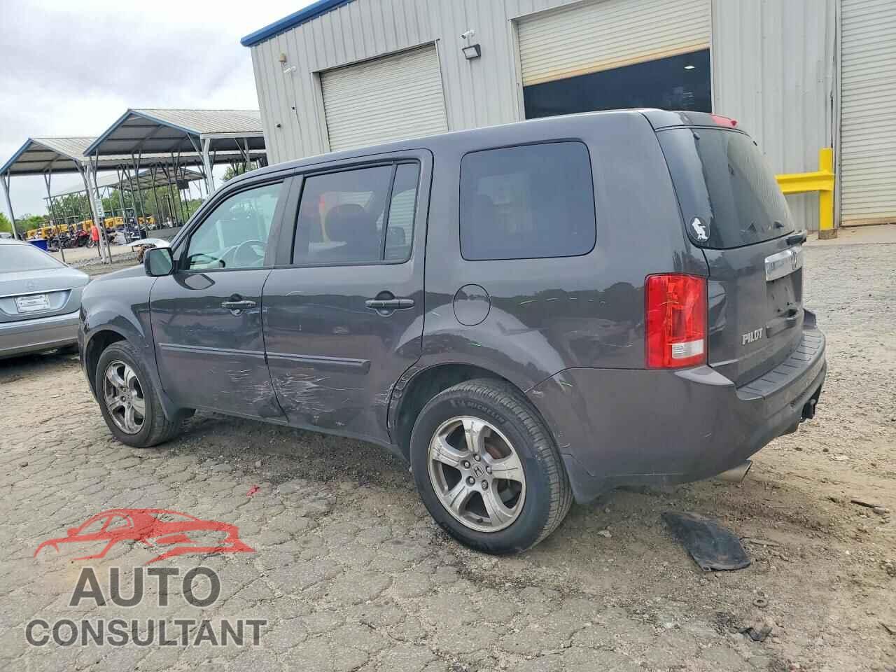 HONDA PILOT 2013 - 5FNYF3H5XDB041763