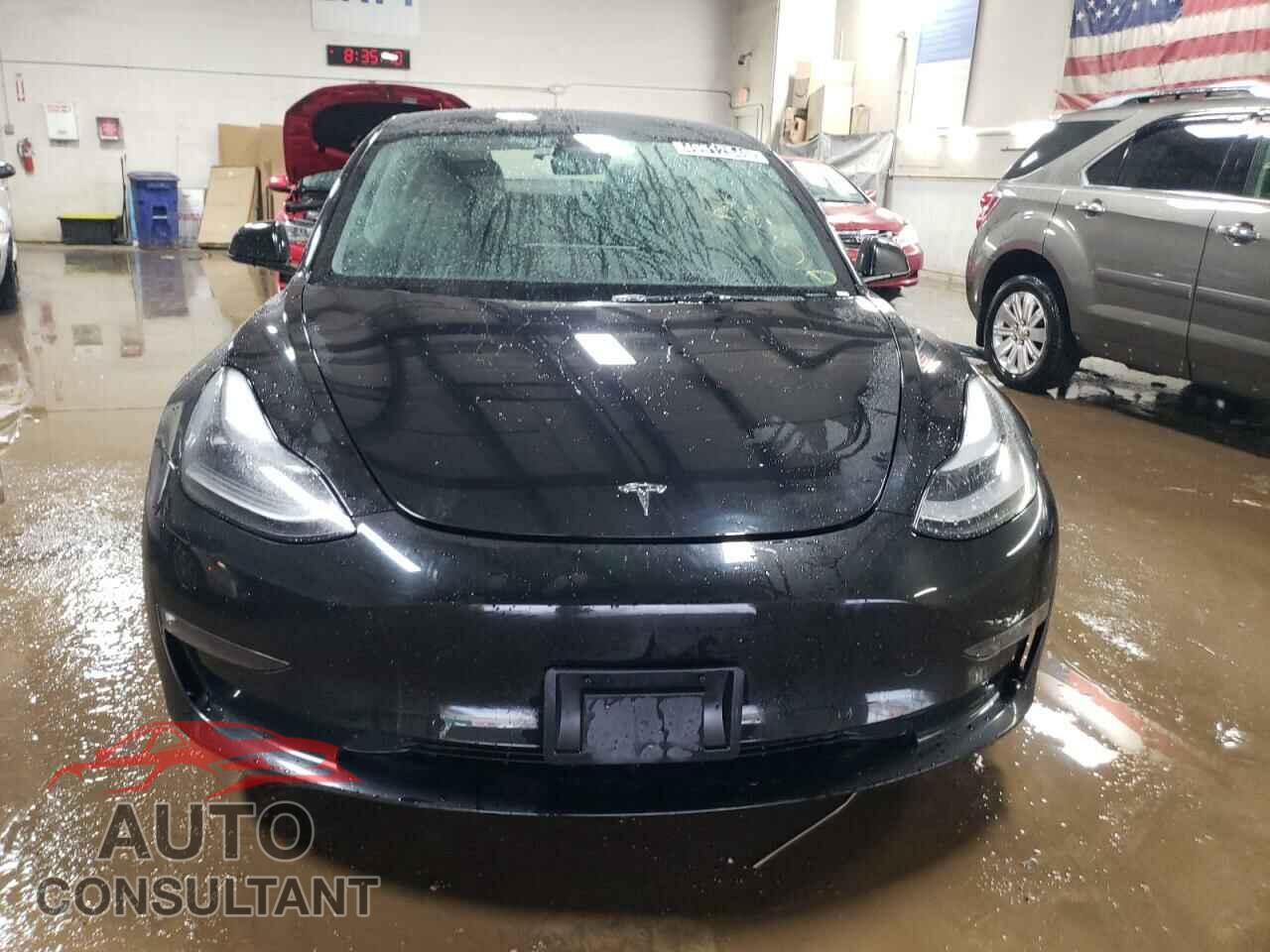 TESLA MODEL 3 2022 - 5YJ3E1EA6NF372361
