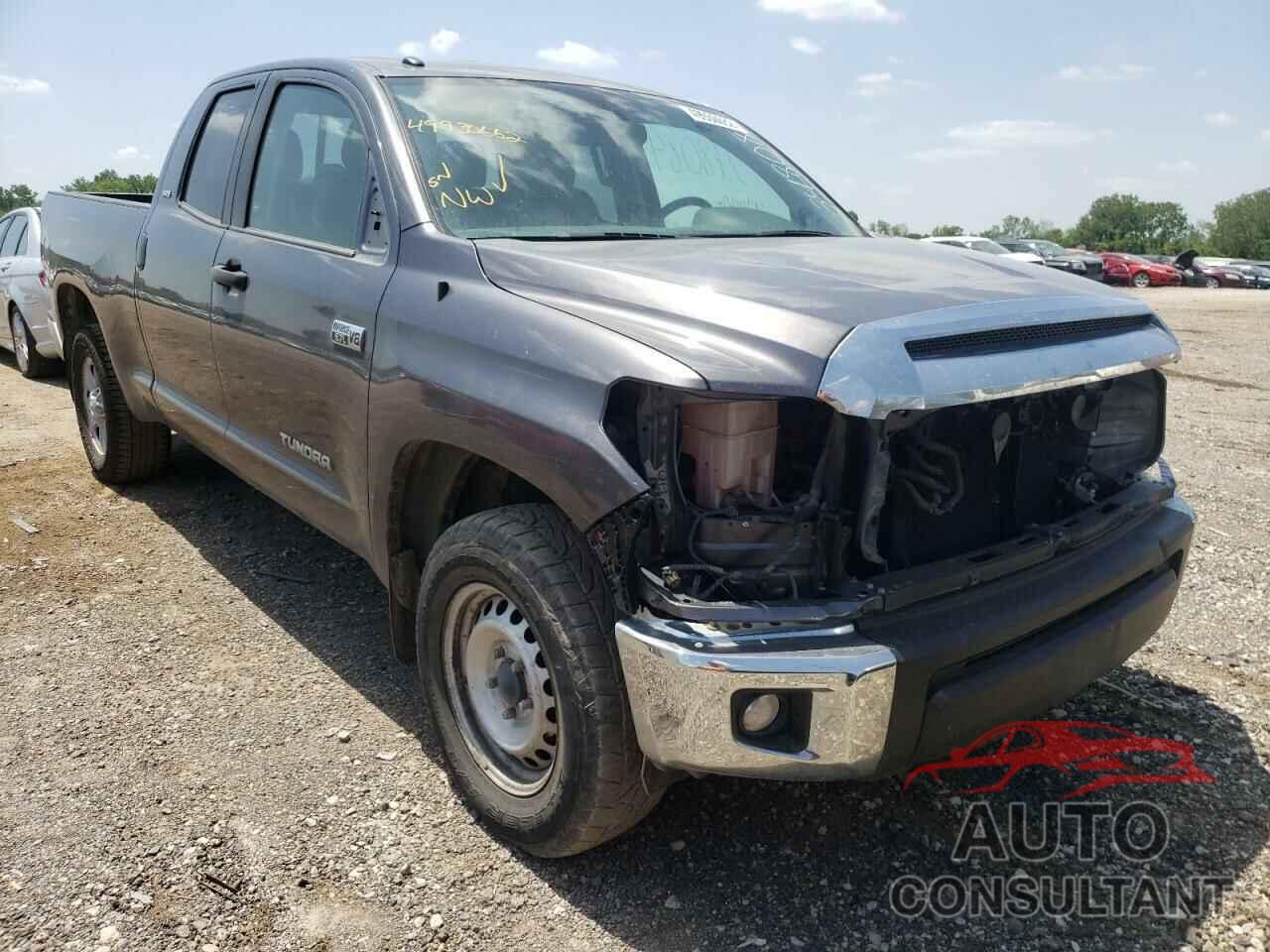 TOYOTA TUNDRA 2017 - 5TFUW5F18HX608011