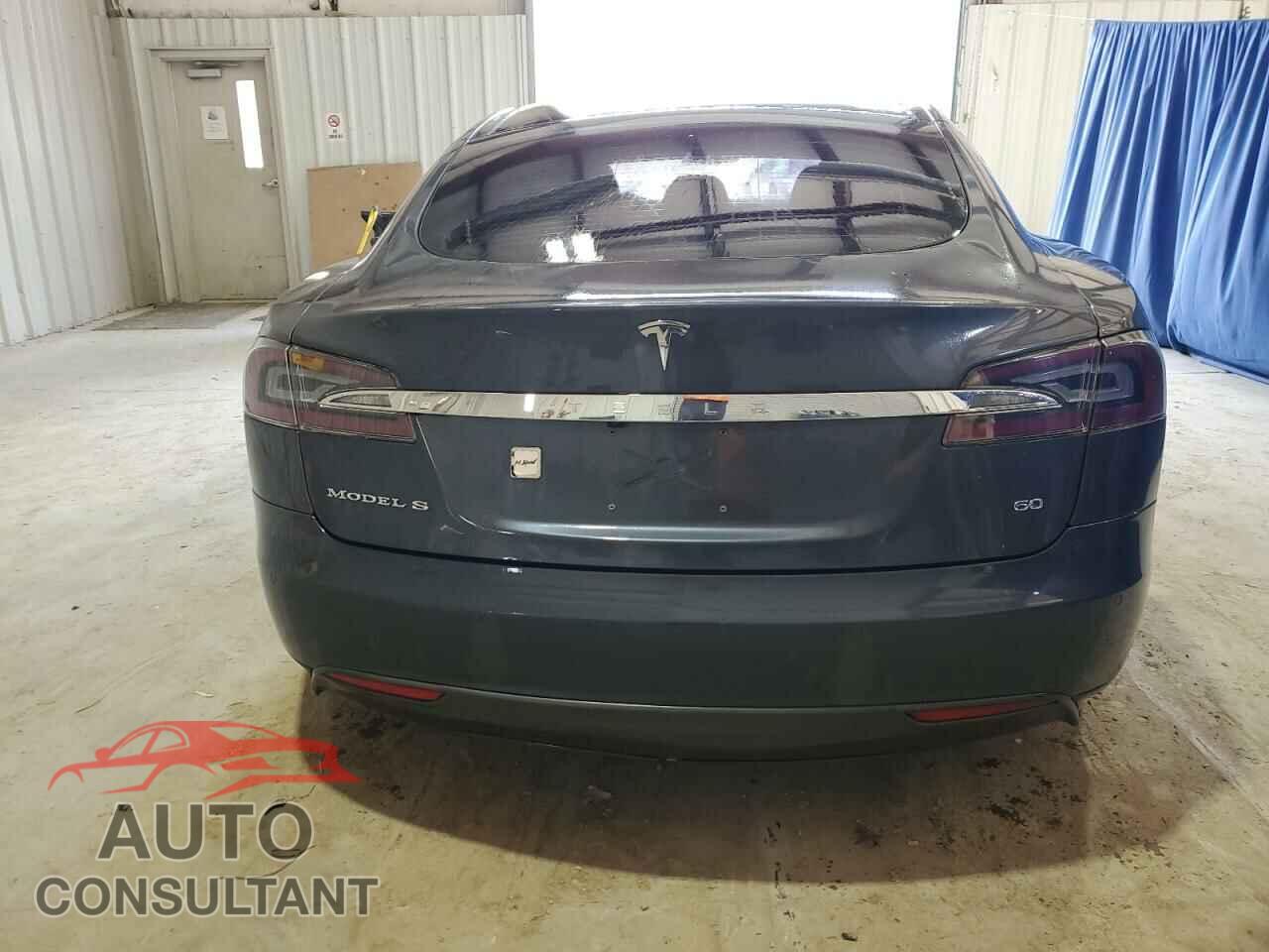 TESLA MODEL S 2015 - 5YJSA1S1XFFP77068