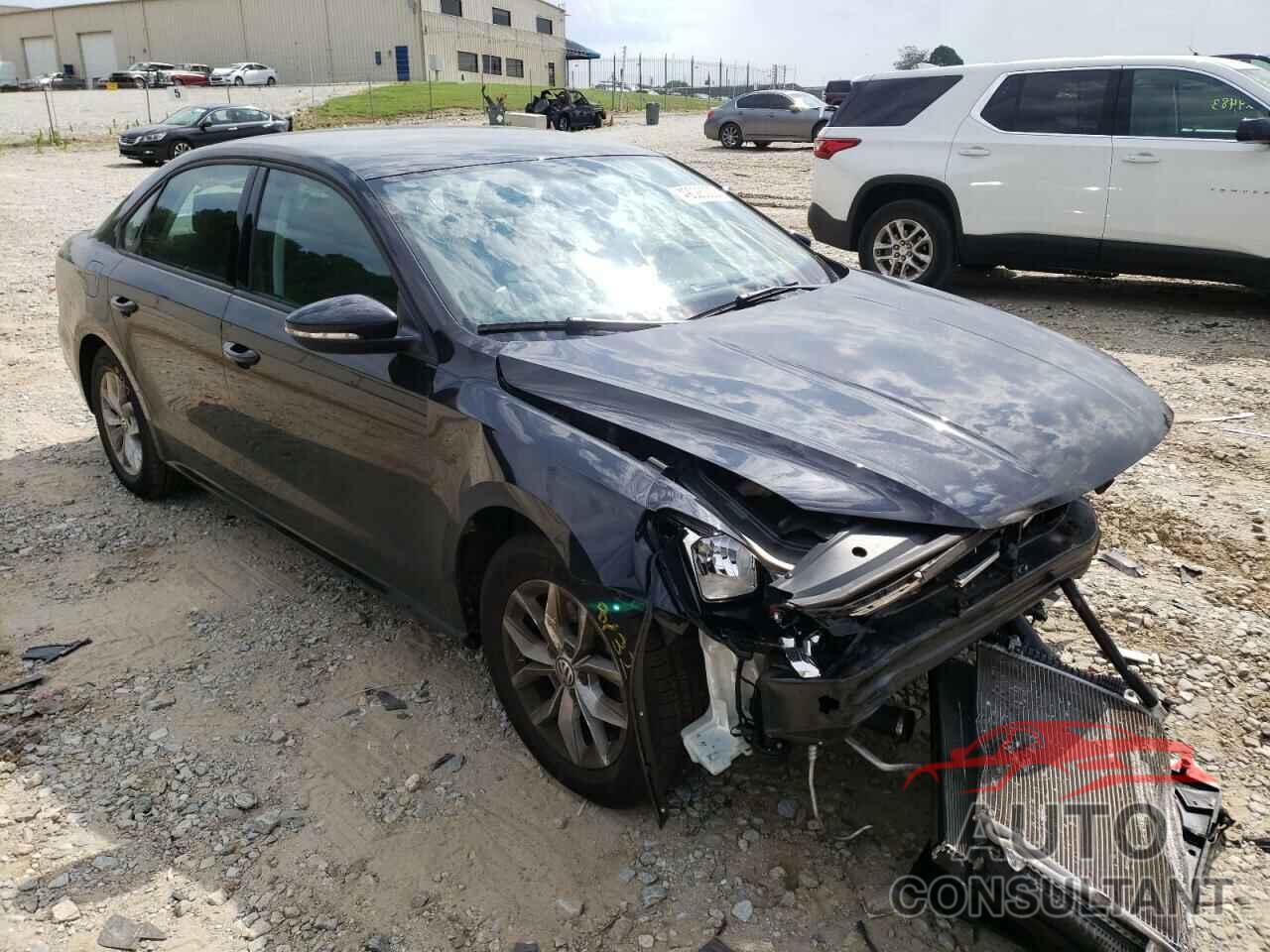 VOLKSWAGEN PASSAT 2018 - 1VWAA7A39JC002023