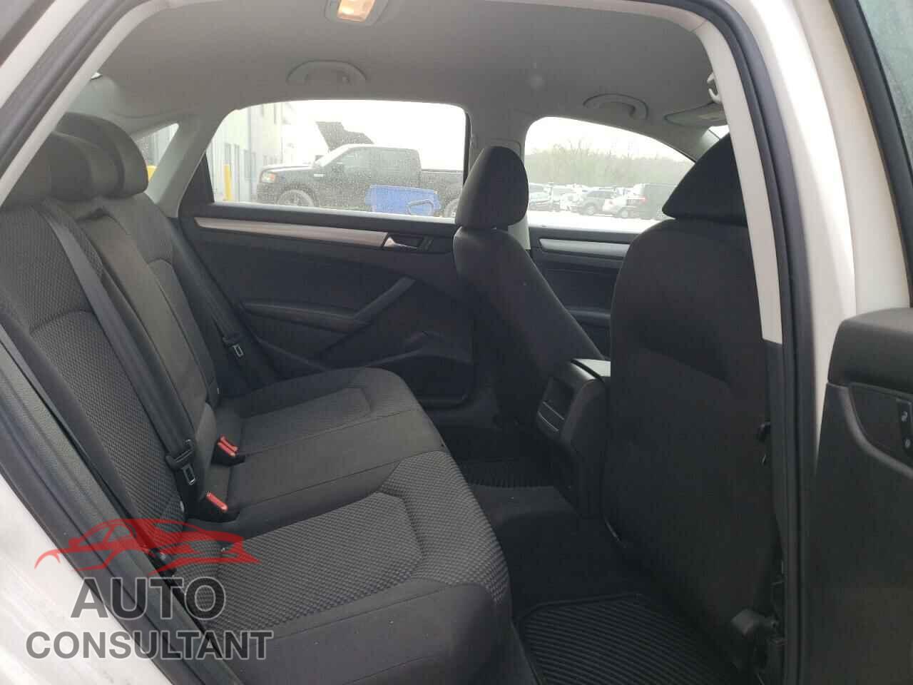 VOLKSWAGEN PASSAT 2012 - 1VWAP7A38CC014939