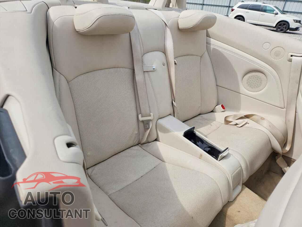 LEXUS IS 2010 - JTHFE2C2XA2501843