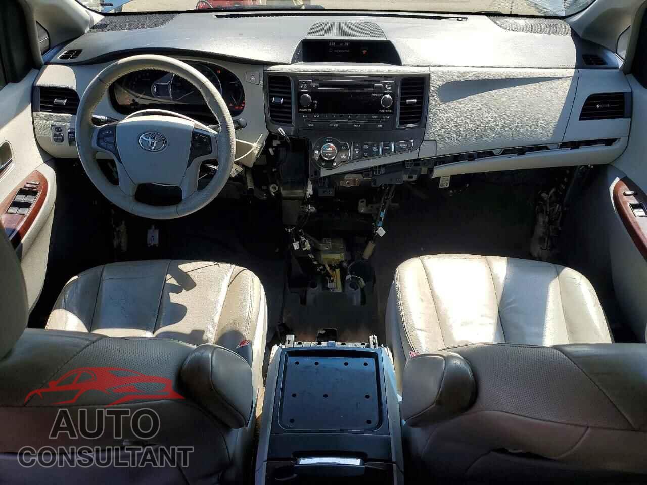 TOYOTA SIENNA 2013 - 5TDDK3DC8DS062041