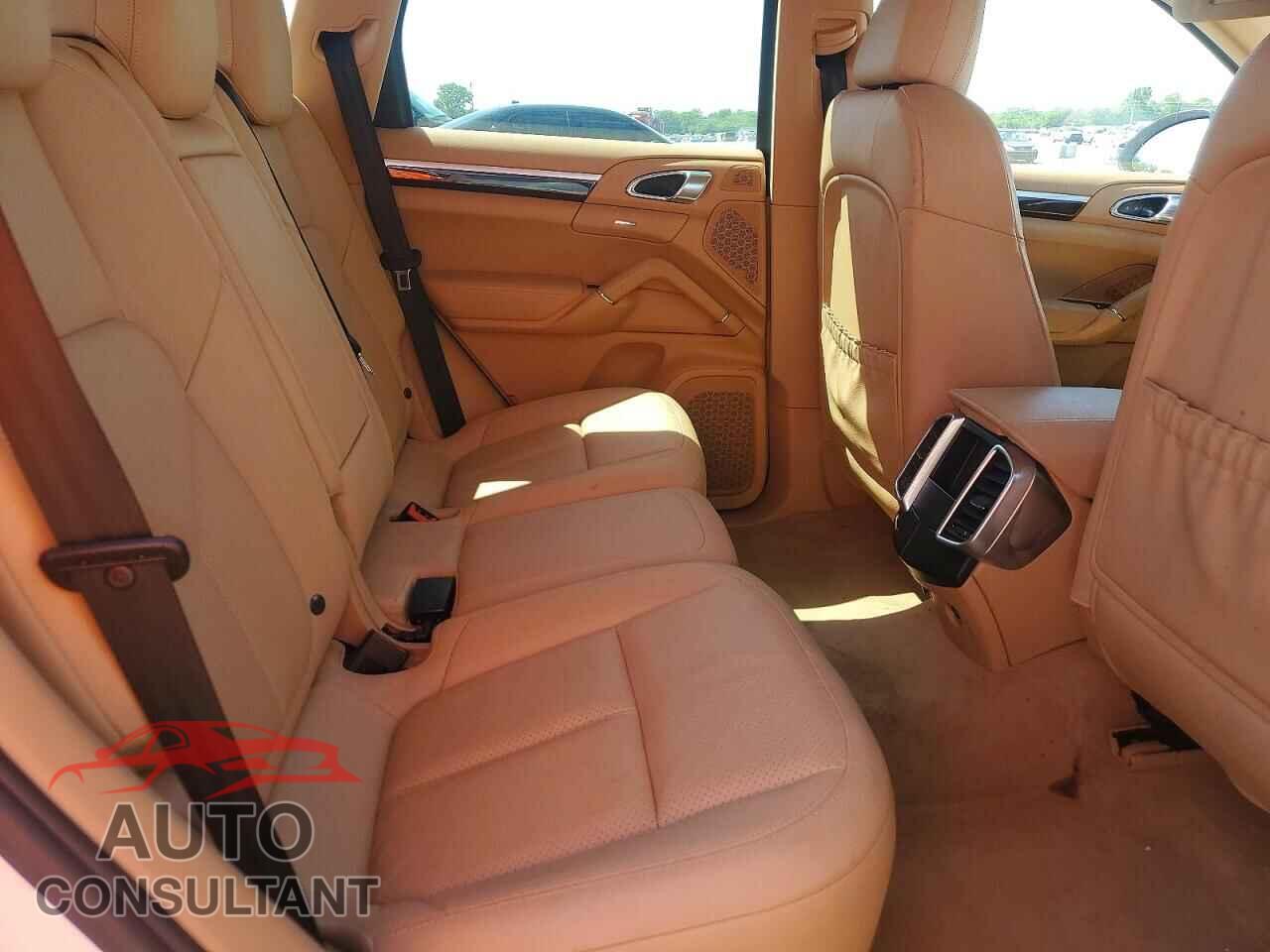 PORSCHE CAYENNE 2013 - WP1AA2A24DLA01121