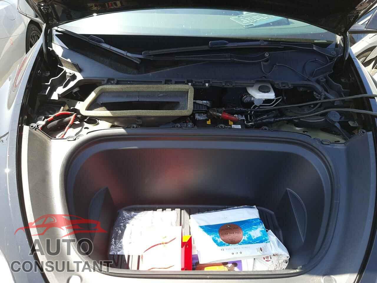 TESLA MODEL Y 2021 - 5YJYGDED0MF133396