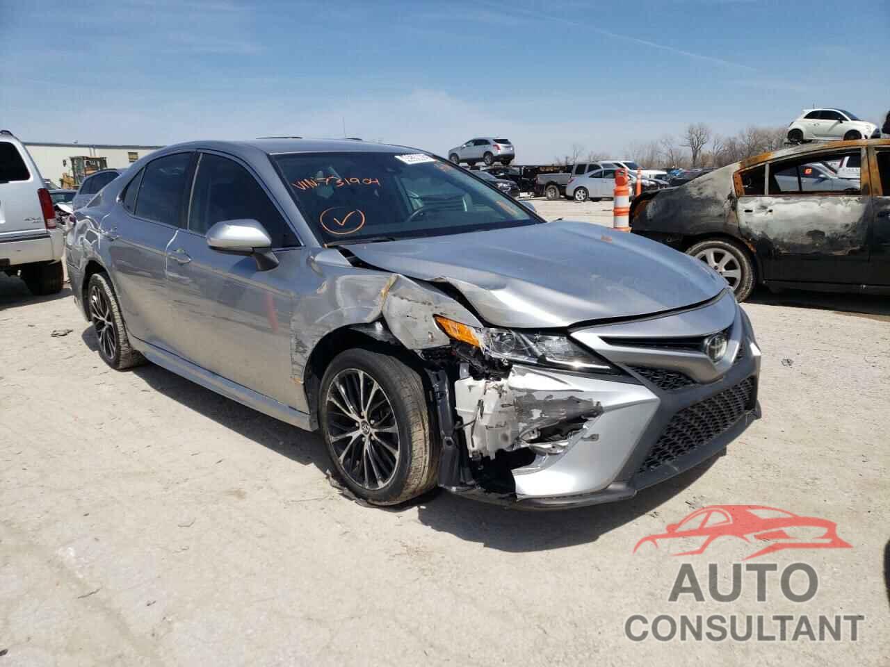 TOYOTA CAMRY 2019 - 4T1B11HK3KU731904