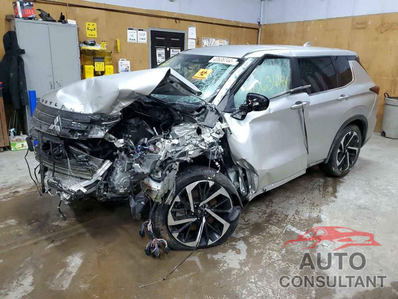 MITSUBISHI OUTLANDER 2022 - JA4J4TA81NZ035531