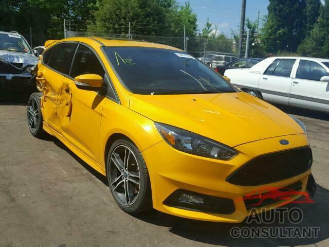 FORD FOCUS 2015 - 1FADP3L99FL365492