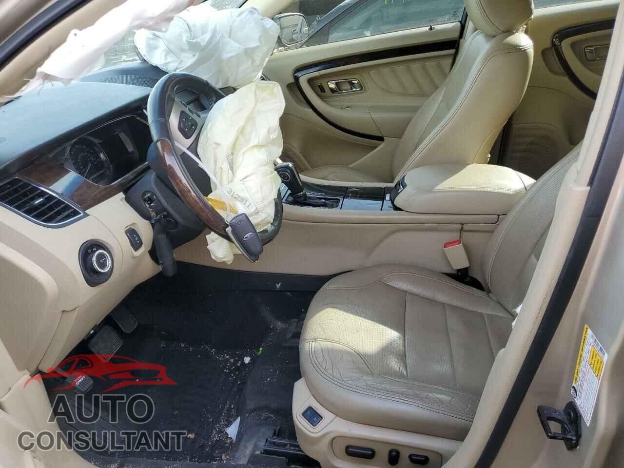 FORD TAURUS 2017 - 1FAHP2F82HG122343