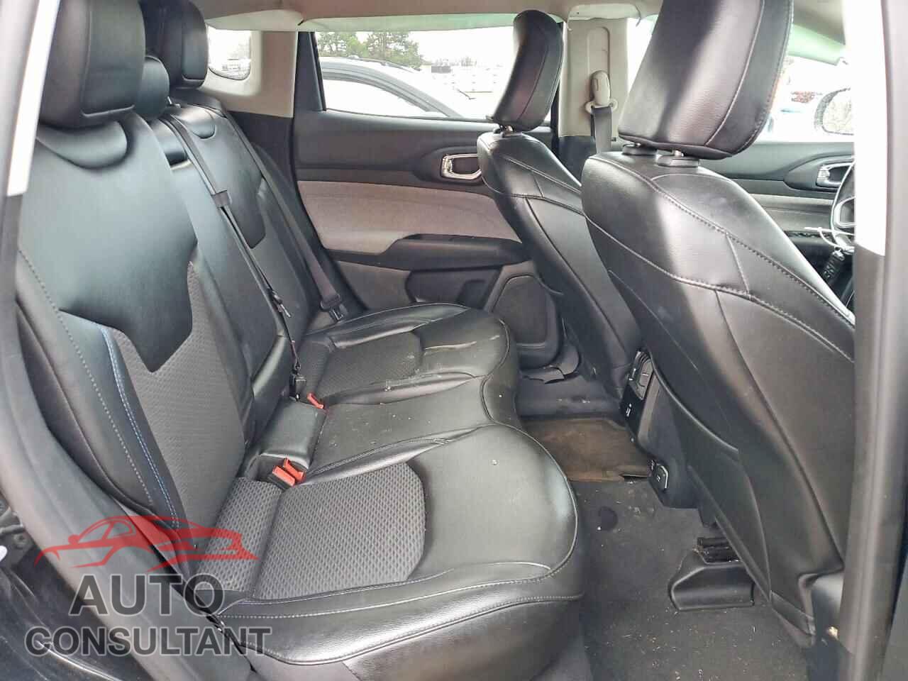 JEEP COMPASS 2022 - 3C4NJDBB7NT165644