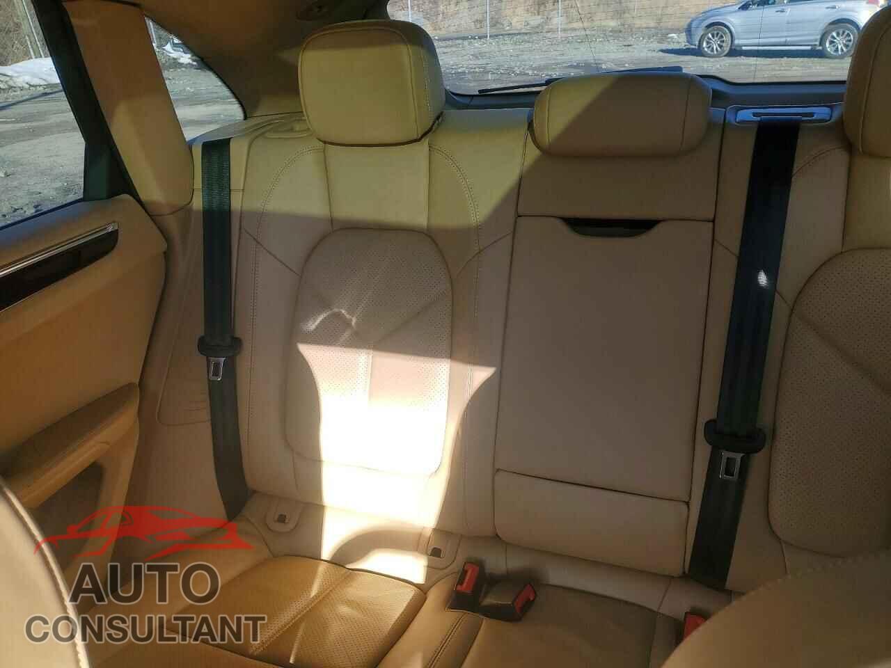 PORSCHE MACAN 2015 - WP1AB2A5XFLB44648