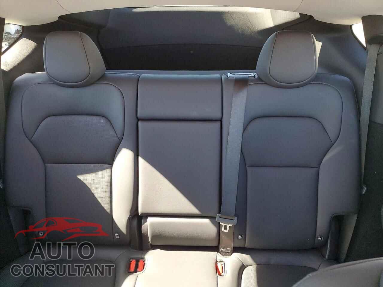 TESLA MODEL Y 2026 - 7SAYGDEE3TF364903