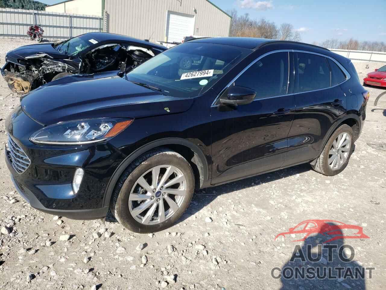FORD ESCAPE 2021 - 1FMCU9J99MUB22143
