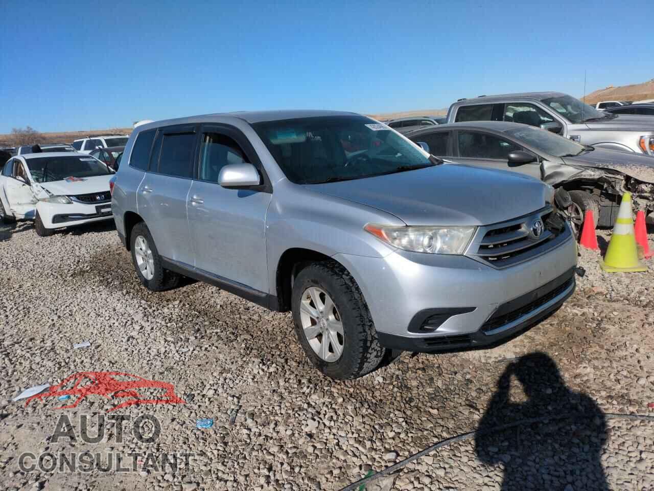 TOYOTA HIGHLANDER 2013 - 5TDBK3EH8DS262435