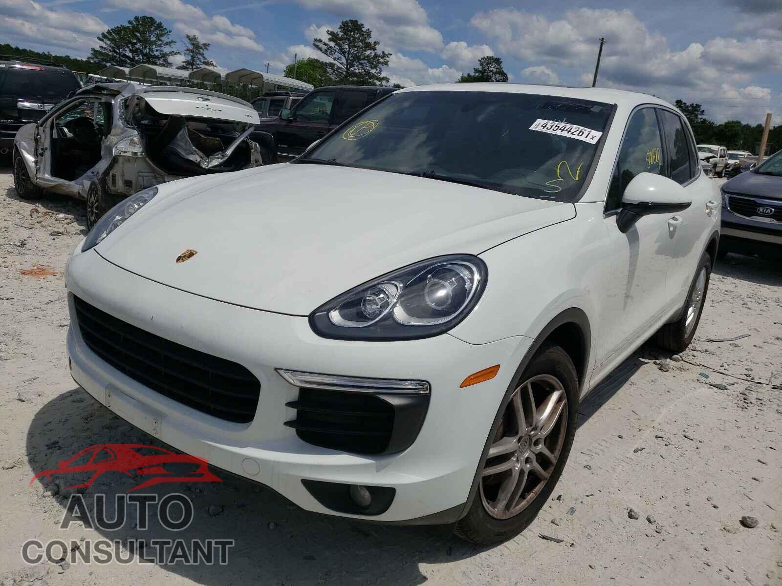 PORSCHE CAYENNE 2016 - WP1AA2A21GKA09087