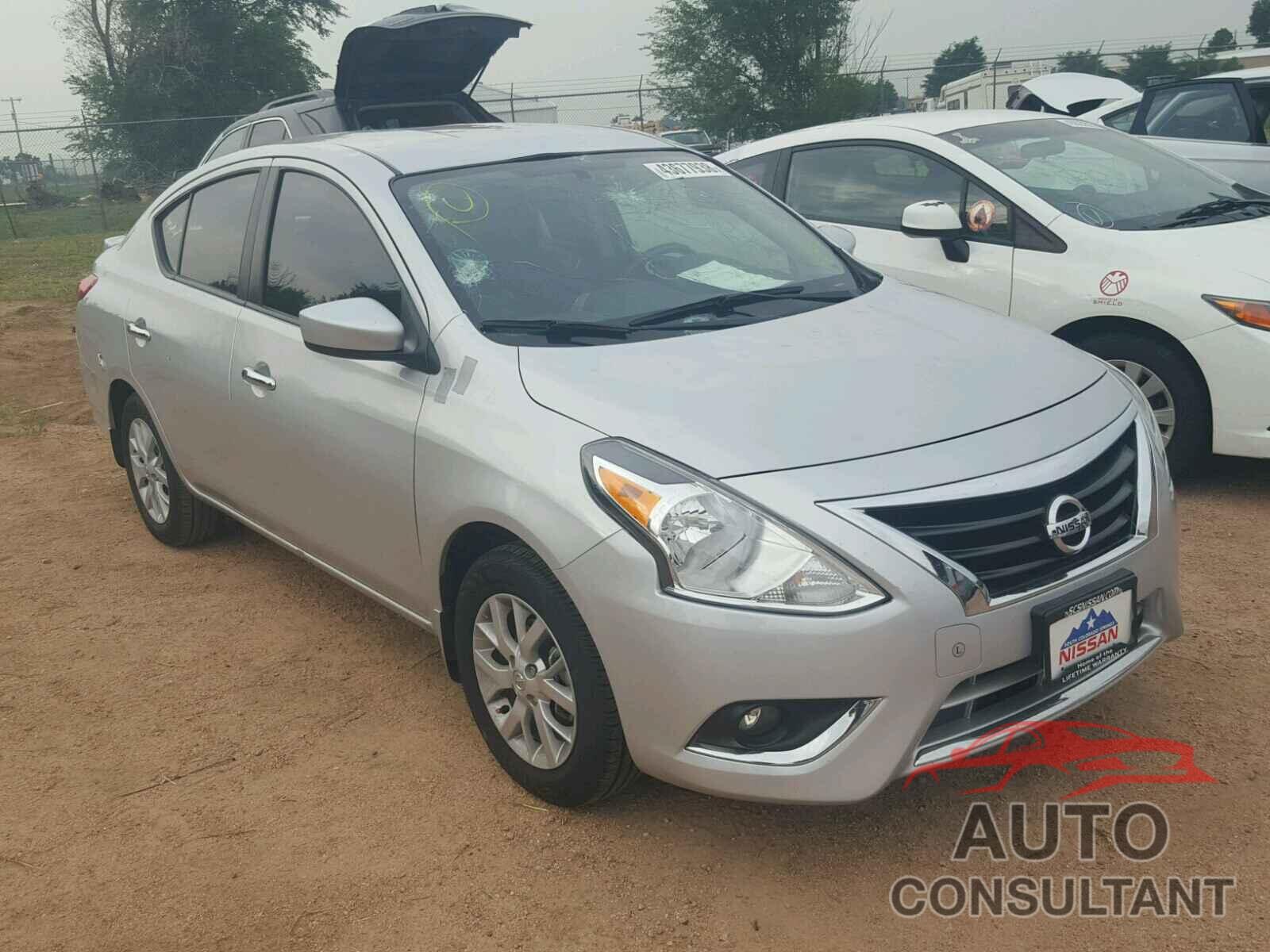 NISSAN VERSA 2017 - 3N1CN7AP4HL801809