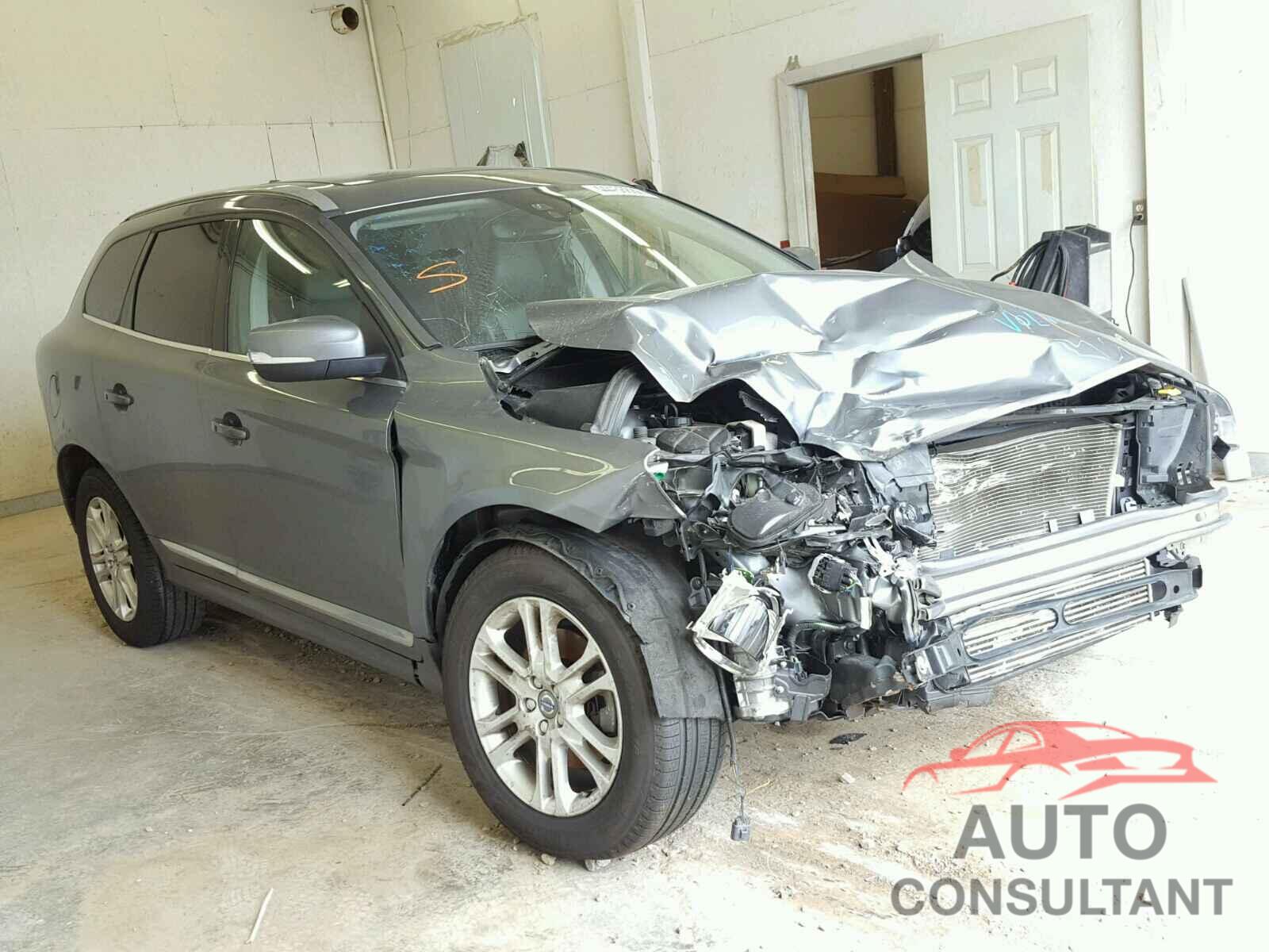 VOLVO XC60 T5 2016 - YV440MDK4G2821585