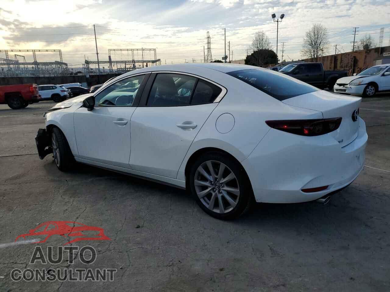 MAZDA 3 2021 - JM1BPABL3M1321189
