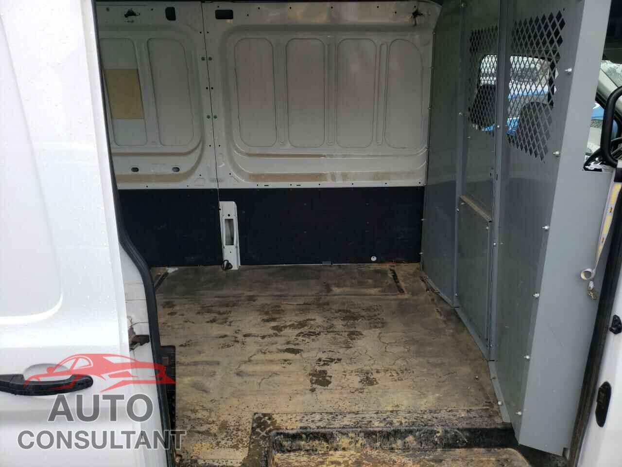 FORD TRANSIT 2018 - 1FTYR2CM8JKA12793