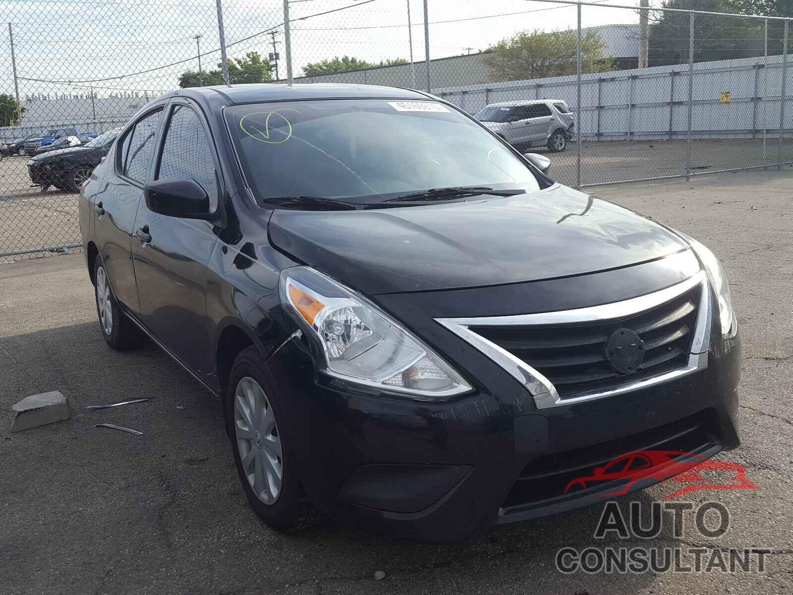 NISSAN VERSA 2017 - 3N1CN7AP0HL869458