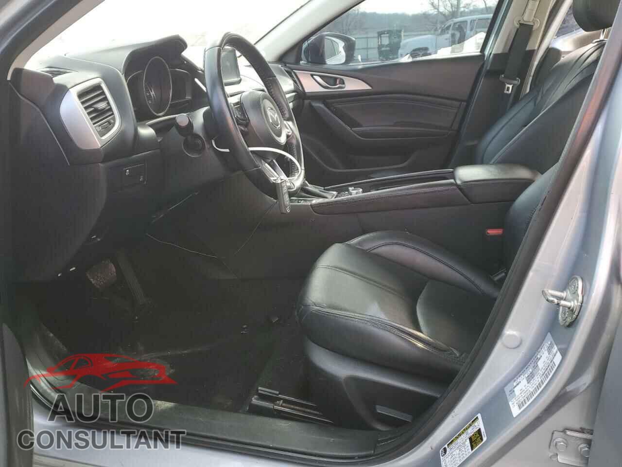 MAZDA 3 2017 - 3MZBN1V70HM108128