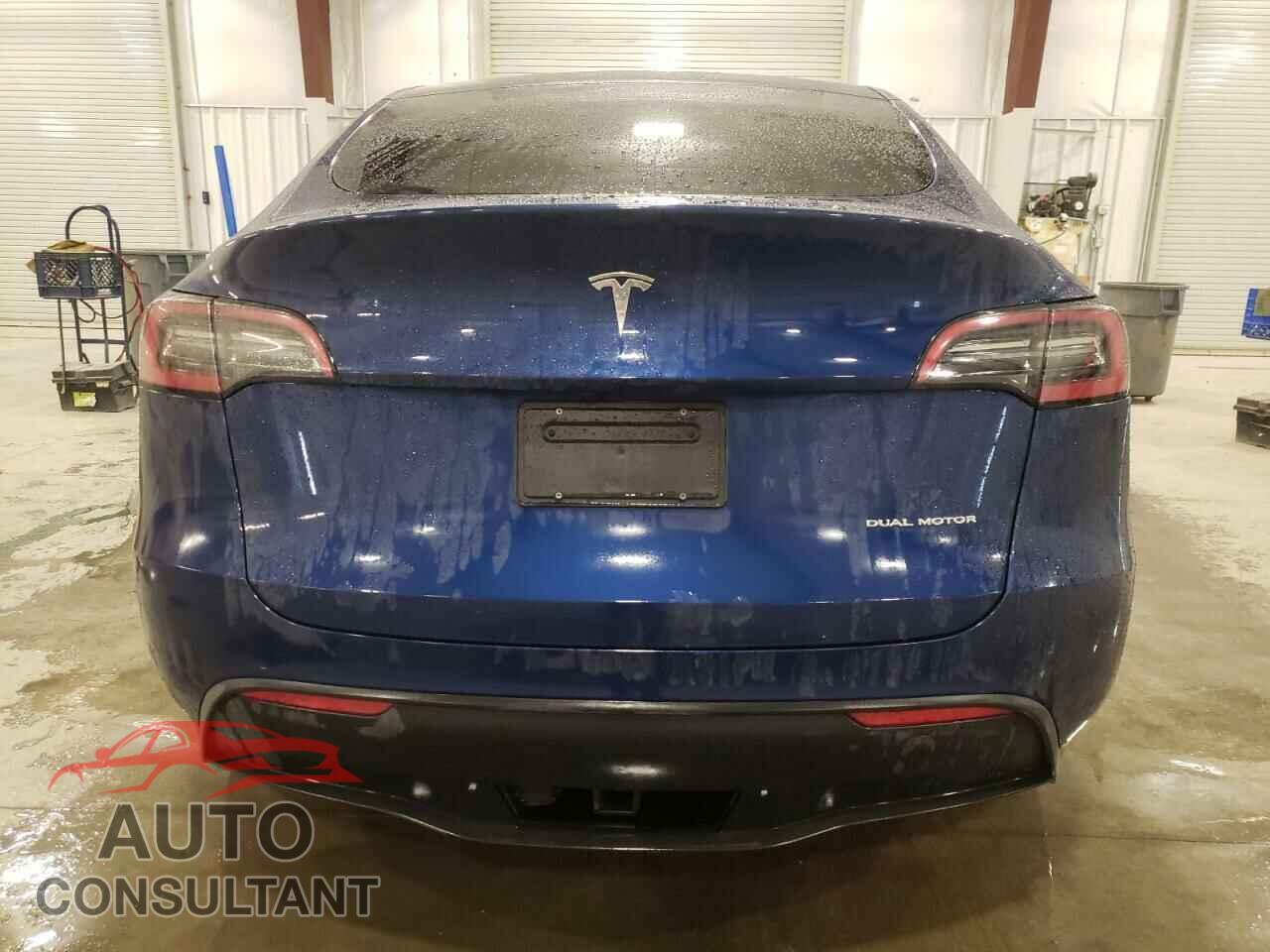 TESLA MODEL Y 2024 - 7SAYGAEE6RF995104