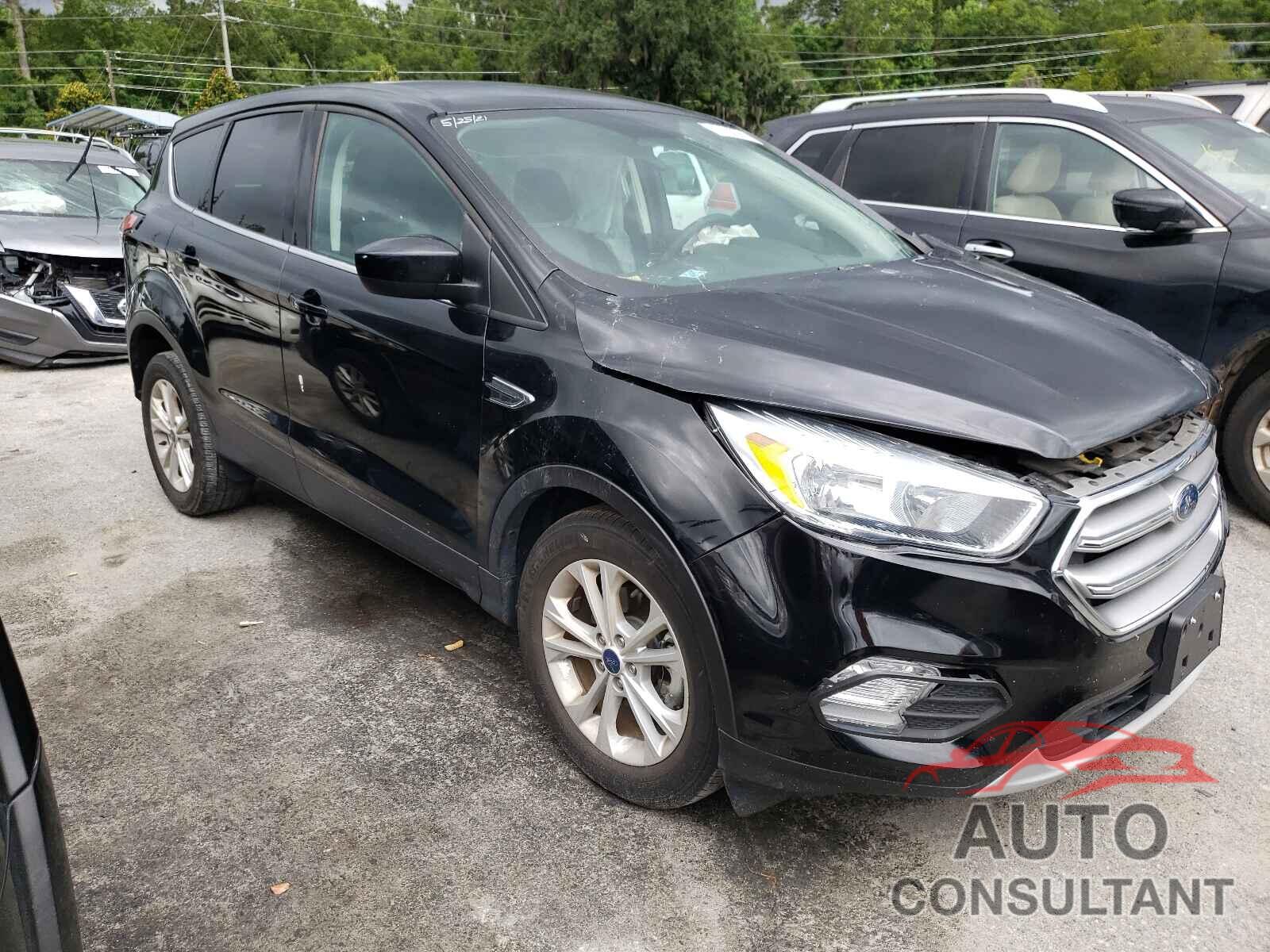 FORD ESCAPE 2017 - 1FMCU0GD7HUD63972