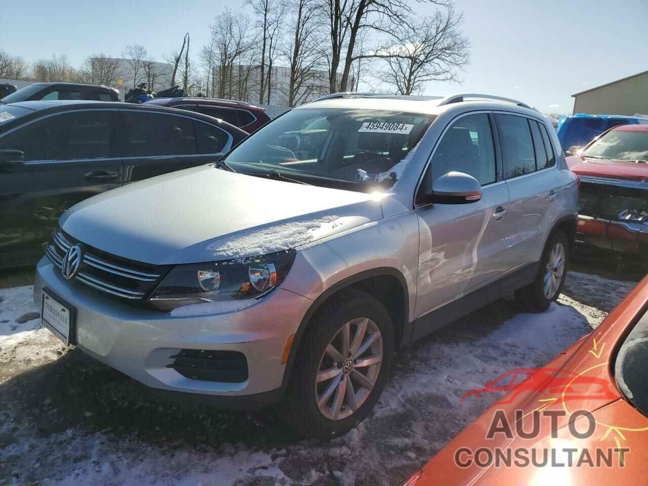 VOLKSWAGEN TIGUAN 2017 - WVGRV7AX2HK015625