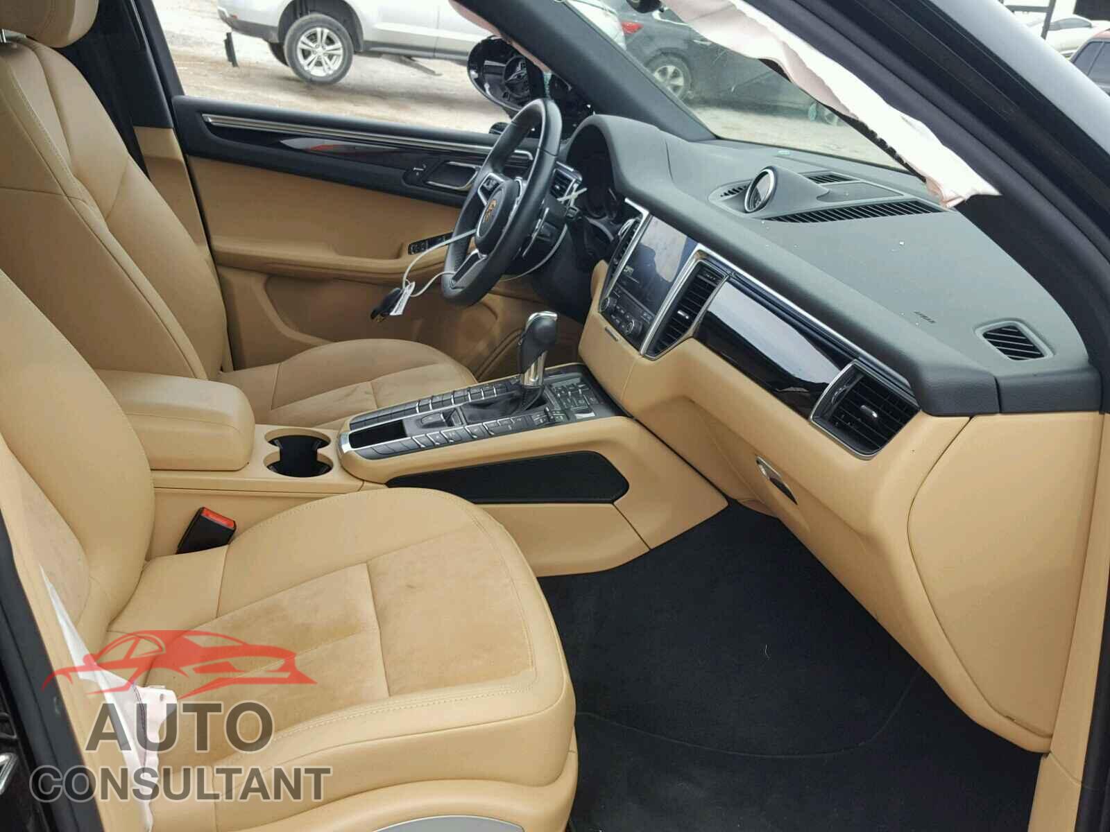 PORSCHE MACAN 2017 - WP1AA2A59HLB01327