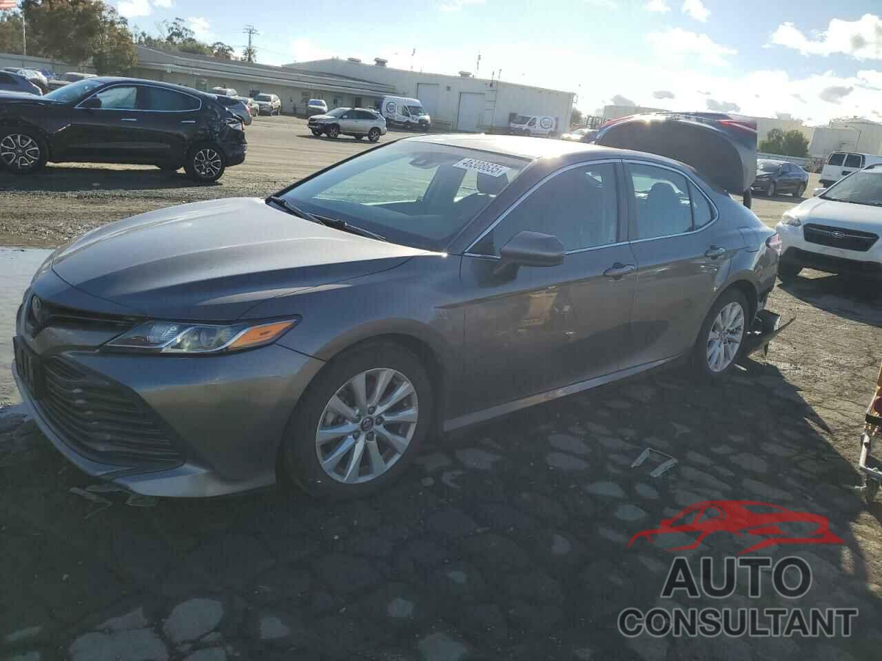 TOYOTA CAMRY 2018 - 4T1B11HK8JU548125
