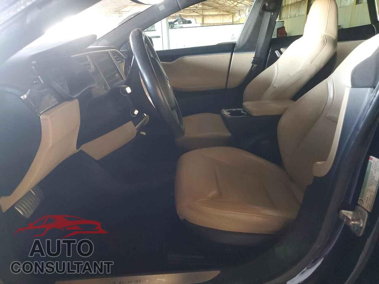 TESLA MODEL S 2015 - 5YJSA4H49FF084026
