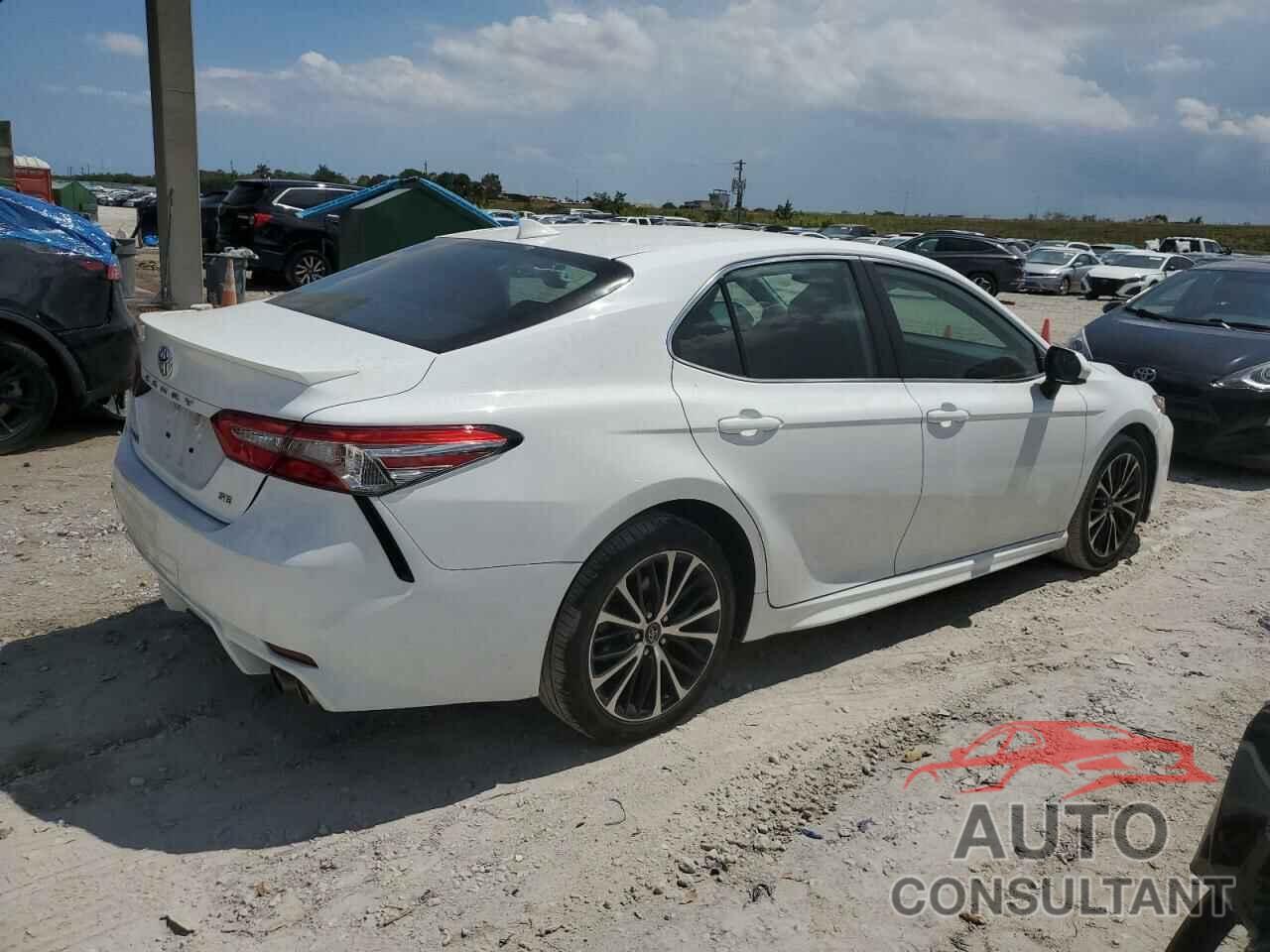 TOYOTA CAMRY 2019 - 4T1B11HK3KU705187